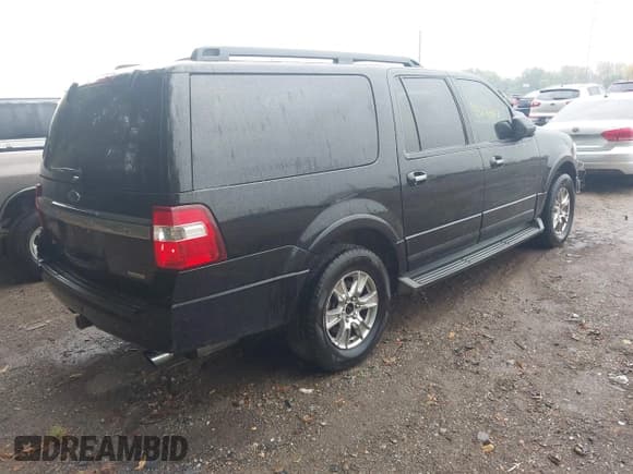 ✅ 2016 Ford Expedition Max XLT • VIN: 1FMJK1JTXGEF53096 • Lot: 43246617. Wystawiony na IAAI z przebiegiem 280 488 mil. Bezpłatny archiwum sprzedaży aukcyjnych z USA i szczegółowy raport historii pojazdu na DreamBid. Zdjęcie 4.