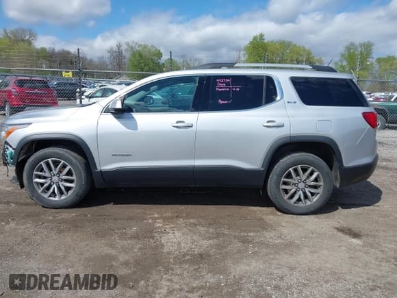 ✅ 2018 GMC Acadia SLE • VIN: 1GKKNLLA7JZ187450 • Lot: 42086072. Wystawiony na IAAI z przebiegiem 97 025 mil. Bezpłatny archiwum sprzedaży aukcyjnych z USA i szczegółowy raport historii pojazdu na DreamBid. Zdjęcie 14.