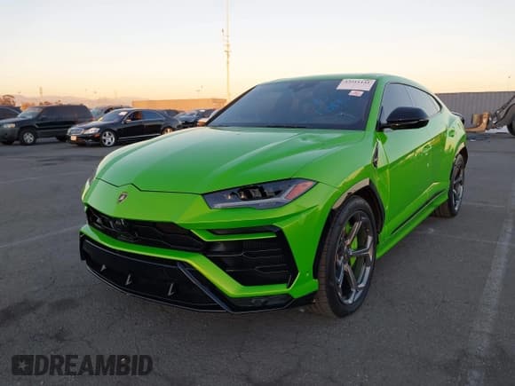 ✅ 2019 Lamborghini Urus • VIN: ZPBUA1ZL2KLA04966 • Lot: 43911141. Listed on IAAI with 26,775 mi. Free auction sales archive from the USA and detailed vehicle history report at DreamBid. Image 19.