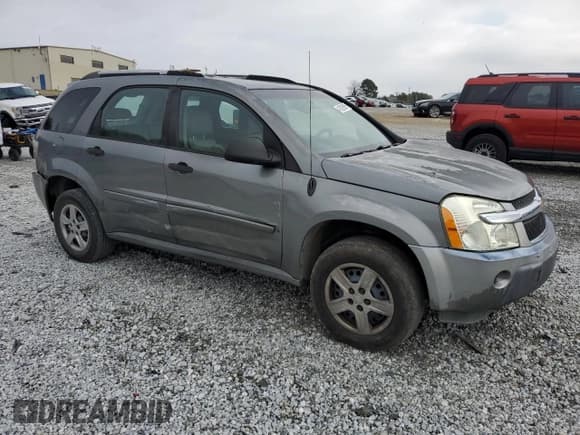 ✅ 2006 Chevrolet Equinox LS • VIN: 2CNDL23F966075876 • Лот: 41822695. Опубликован ранее на Copart с пробегом 215 034 миль. Бесплатный доступ к архиву аукционных продаж из США и подробный отчёт об истории автомобиля на DreamBid. Изображение 4.