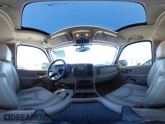 ✅ 2004 Chevrolet Suburban Z71 • VIN: 3GNFK16Z84G231091 • Лот: 41595885. Опубликован ранее на IAAI с пробегом 101 243 миль. Бесплатный доступ к архиву аукционных продаж из США и подробный отчёт об истории автомобиля на DreamBid. Изображение 18.