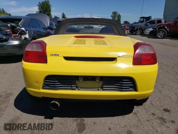 ✅ 2000 Toyota MR2 • VIN: JTDFR3200Y0014930 • Лот: 67971775. Опубликован ранее на Copart с пробегом 94 012 миль. Бесплатный доступ к архиву аукционных продаж из США и подробный отчёт об истории автомобиля на DreamBid. Изображение 6.