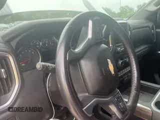 2022 Chevrolet Silverado 2500HD LT z VIN 1GC1YNE72NF223659, wystawiony jako IAAI lot #43036780 z przebiegiem 130 386 mil mil oraz . Historia ofert i sprzedaży dostępna na DreamBid. Obrazek 1.