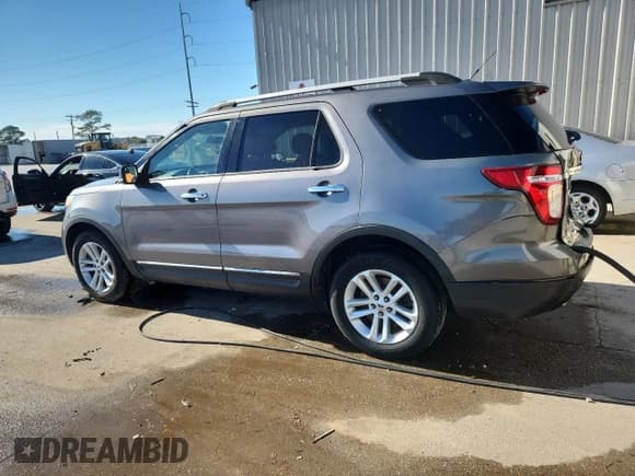 ✅ 2013 Ford Explorer XLT • VIN: 1FM5K7D89DGB62761 • Lot: 91379085. Wystawiony na Copart z przebiegiem 231 147 mil. Bezpłatny archiwum sprzedaży aukcyjnych z USA i szczegółowy raport historii pojazdu na DreamBid. Zdjęcie 2.