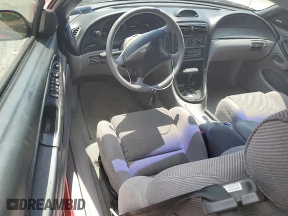 ✅ 1995 Ford Mustang • VIN: 1FALP45TXSF268028 • Лот: 63741045. Опубликован ранее на Copart с пробегом 61 515 миль. Бесплатный доступ к архиву аукционных продаж из США и подробный отчёт об истории автомобиля на DreamBid. Изображение 8.