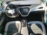 ✅ 2017 Chevrolet Bolt EV LT • VIN: 1G1FW6S08H4134664 • Lot: 64076564. Wystawiony na Copart z przebiegiem 50 172 mil. Bezpłatny archiwum sprzedaży aukcyjnych z USA i szczegółowy raport historii pojazdu na DreamBid. Zdjęcie 8.