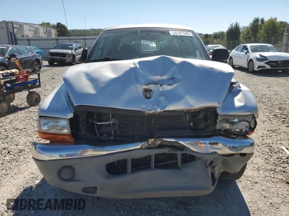 ✅ 2001 Dodge Dakota Sport • VIN: 1B7HL2AN71S237686 • Lot: 86181545. Wystawiony na Copart z przebiegiem 97 019 mil. Bezpłatny archiwum sprzedaży aukcyjnych z USA i szczegółowy raport historii pojazdu na DreamBid. Zdjęcie 5.