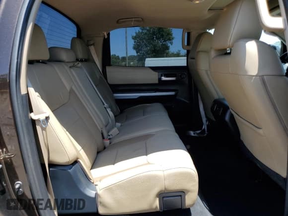 ✅ 2018 Toyota Tundra SR5 • VIN: 5TFHW5F11JX758307 • Lot: 58849215. Listed on Copart with 125,023 mi. Free auction sales archive from the USA and detailed vehicle history report at DreamBid. Image 10.