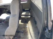 ✅ 2000 Chevrolet S-10 LS • VIN: 1GCCS19W2Y8244735 • Лот: 42054192. Опубликован ранее на IAAI с пробегом 200 439 миль. Бесплатный доступ к архиву аукционных продаж из США и подробный отчёт об истории автомобиля на DreamBid. Изображение 8.