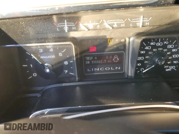 ✅ 2013 Lincoln Navigator • VIN: 5LMJJ3J53DEL06446 • Lot: 88505935. Listed on Copart with 198,862 mi. Free auction sales archive from the USA and detailed vehicle history report at DreamBid. Image 9.