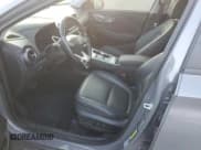 ✅ 2021 Hyundai Kona Limited • VIN: KM8K33AG5MU113756 • Лот: 72983114. Опубликован ранее на Copart с пробегом 26 905 миль. Бесплатный доступ к архиву аукционных продаж из США и подробный отчёт об истории автомобиля на DreamBid. Изображение 7.