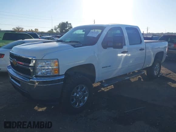 ✅ 2013 Chevrolet Silverado 2500HD LT • VIN: 1GC1KXCG7DF197767 • Lot: 43616369. Listed on IAAI with 190,617 mi. Free auction sales archive from the USA and detailed vehicle history report at DreamBid. Image 2.