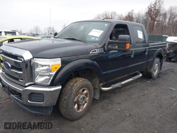 ✅ 2015 Ford F-250 Lariat • VIN: 1FT7W2B64FEA90419 • Lot: 43764989. Wystawiony na IAAI z przebiegiem Nie podano. Bezpłatny archiwum sprzedaży aukcyjnych z USA i szczegółowy raport historii pojazdu na DreamBid. Zdjęcie 2.