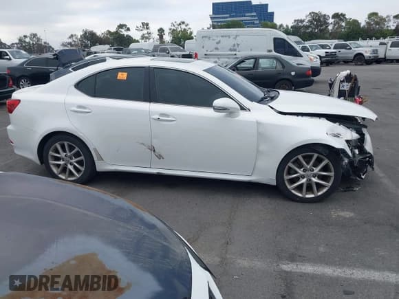 ✅ 2011 Lexus IS 250 • VIN: JTHBF5C20B5149689 • Лот: 43084360. Опубликован ранее на IAAI с пробегом 120 714 миль. Бесплатный доступ к архиву аукционных продаж из США и подробный отчёт об истории автомобиля на DreamBid. Изображение 13.