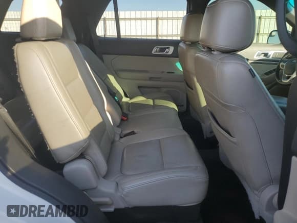 ✅ 2011 Ford Explorer XLT • VIN: 1FMHK8D85BGA07334 • Lot: 91356645. Wystawiony na Copart z przebiegiem 186 371 mil. Bezpłatny archiwum sprzedaży aukcyjnych z USA i szczegółowy raport historii pojazdu na DreamBid. Zdjęcie 11.