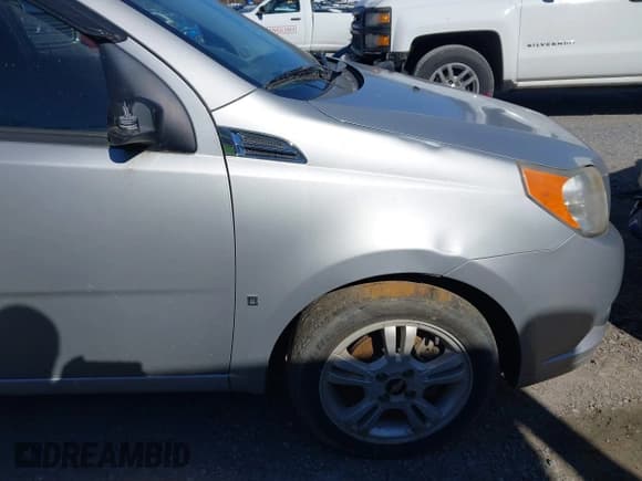 ✅ 2009 Chevrolet Aveo 1LT • VIN: KL1TD66E39B670755 • Lot: 41617362. Wystawiony na IAAI z przebiegiem 179 075 mil. Bezpłatny archiwum sprzedaży aukcyjnych z USA i szczegółowy raport historii pojazdu na DreamBid. Zdjęcie 12.