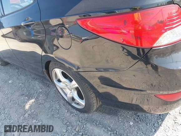 ✅ 2012 Hyundai Accent GLS • VIN: KMHCU4AE0CU068634 • Lot: 43239682. Wystawiony na IAAI z przebiegiem 115 736 mil. Bezpłatny archiwum sprzedaży aukcyjnych z USA i szczegółowy raport historii pojazdu na DreamBid. Zdjęcie 6.