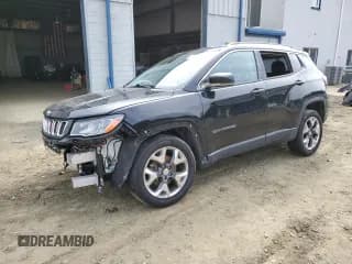 ✅ 2019 Jeep Compass Limited • VIN: 3C4NJDCB2KT673045 • Lot: 82097065. Wystawiony na Copart z przebiegiem 150 516 mil. Bezpłatny archiwum sprzedaży aukcyjnych z USA i szczegółowy raport historii pojazdu na DreamBid. Zdjęcie 1.