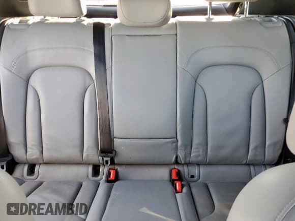 ✅ 2018 Audi Q3 Premium • VIN: WA1BCCFS9JR023827 • Лот: 83958425. Опубликован ранее на Copart с пробегом 115 647 миль. Бесплатный доступ к архиву аукционных продаж из США и подробный отчёт об истории автомобиля на DreamBid. Изображение 10.