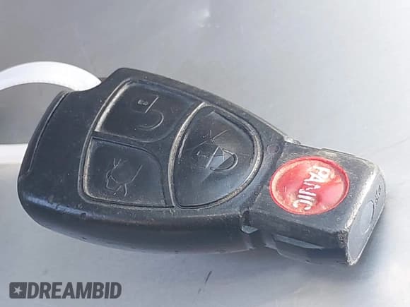 ✅ 2001 Mercedes-Benz E 320 • VIN: WDBJF70J31B221648 • Лот: 42630772. Опубликован ранее на IAAI с пробегом 149 639 миль. Бесплатный доступ к архиву аукционных продаж из США и подробный отчёт об истории автомобиля на DreamBid. Изображение 11.