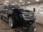 ✅ 2019 Cadillac Escalade ESV Luxury • VIN: 1GYS4HKJ6KR116863 • Lot: 43260750. Wystawiony na IAAI z przebiegiem 52 294 mil. Bezpłatny archiwum sprzedaży aukcyjnych z USA i szczegółowy raport historii pojazdu na DreamBid. Zdjęcie 6.