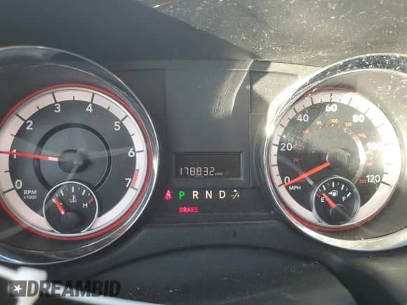 2014 Dodge Grand Caravan SE with VIN 2C4RDGBG8ER246029, listed as a Copart auction lot 90804785 with 178,832 mi miles and Clean title. Bid and sale history available at DreamBid. Image 9.