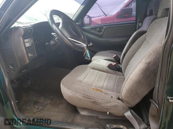 ✅ 1994 Chevrolet S-10 • VIN: 1GCCS14Z9R8130718 • Лот: 48229205. Опубликован ранее на Copart с пробегом 184 793 миль. Бесплатный доступ к архиву аукционных продаж из США и подробный отчёт об истории автомобиля на DreamBid. Изображение 7.