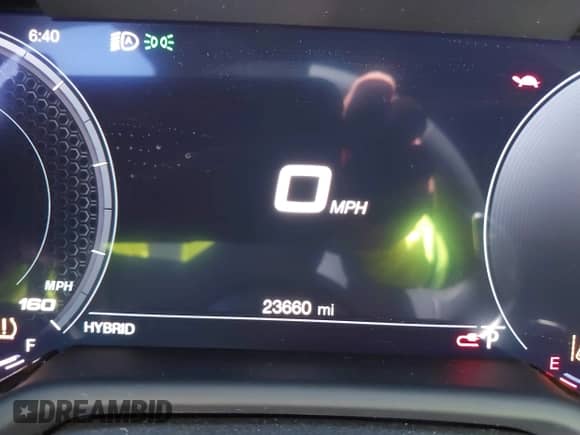 2024 Dodge Hornet R/T z VIN ZACPDFCW9R3A28545, wystawiony jako IAAI lot #42901439 z przebiegiem 23 660 mil mil oraz . Historia ofert i sprzedaży dostępna na DreamBid. Obrazek 15.