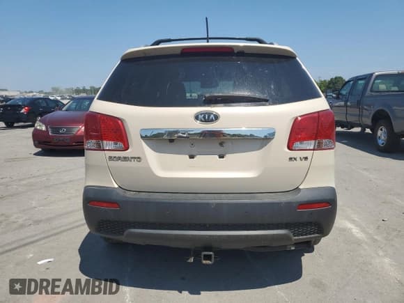 ✅ 2011 Kia Sorento EX • VIN: 5XYKU4A21BG048091 • Lot: 65255655. Listed on Copart with 227,716 mi. Free auction sales archive from the USA and detailed vehicle history report at DreamBid. Image 6.