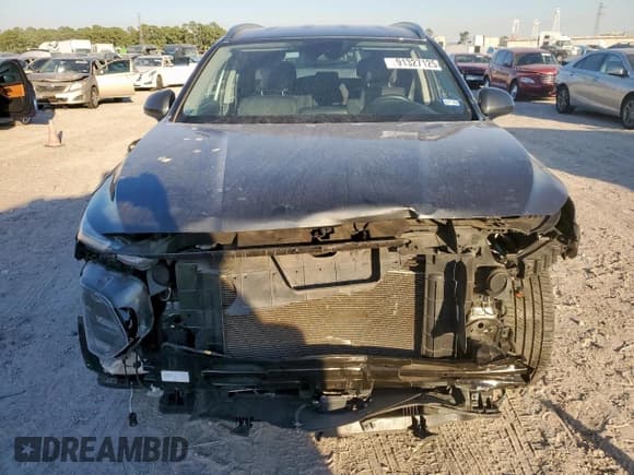 ✅ 2019 Hyundai Santa Fe SEL • VIN: 5NMS33AD1KH130200 • Lot: 91327125. Listed on Copart with 53,375 mi. Free auction sales archive from the USA and detailed vehicle history report at DreamBid. Image 5.