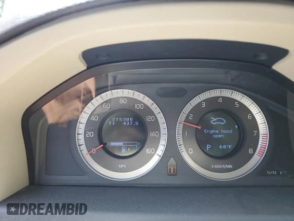 ✅ 2010 Volvo S80 I6 Turbo • VIN: YV1992AH8A1120048 • Lot: 61605345. Listed on Copart with 215,388 mi. Free auction sales archive from the USA and detailed vehicle history report at DreamBid. Image 9.