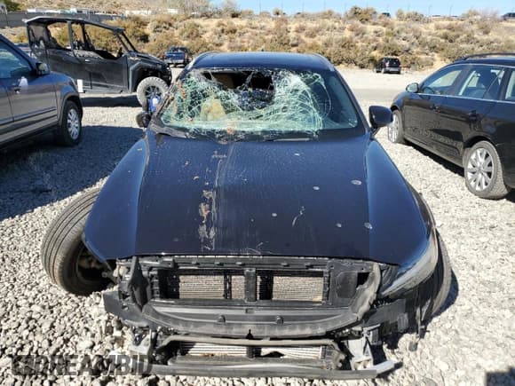 ✅ 2020 Volvo V60 • VIN: YV4102WK6L1031323 • Lot: 73220034. Listed on Copart with 42,811 mi. Free auction sales archive from the USA and detailed vehicle history report at DreamBid. Image 5.