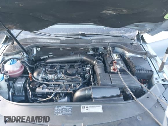 ✅ 2010 Volkswagen CC Sport • VIN: WVWMP7AN7AE536383 • Lot: 43314760. Wystawiony na IAAI z przebiegiem 134 536 mil. Bezpłatny archiwum sprzedaży aukcyjnych z USA i szczegółowy raport historii pojazdu na DreamBid. Zdjęcie 10.