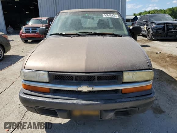 ✅ 2003 Chevrolet S-10 LS • VIN: 1GCCS19X038180860 • Лот: 53040135. Опубликован ранее на Copart с пробегом 285 083 миль. Бесплатный доступ к архиву аукционных продаж из США и подробный отчёт об истории автомобиля на DreamBid. Изображение 5.