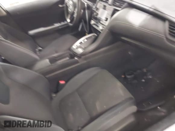 ✅ 2019 Honda Insight LX • VIN: 19XZE4F12KE002987 • Lot: 43828741. Listed on IAAI with 147,137 mi. Free auction sales archive from the USA and detailed vehicle history report at DreamBid. Image 5.