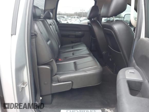 ✅ 2014 Chevrolet Silverado 2500HD LT • VIN: 1GC1KXC84EF139965 • Lot: 41466930. Listed on IAAI with 206,748 mi. Free auction sales archive from the USA and detailed vehicle history report at DreamBid. Image 8.