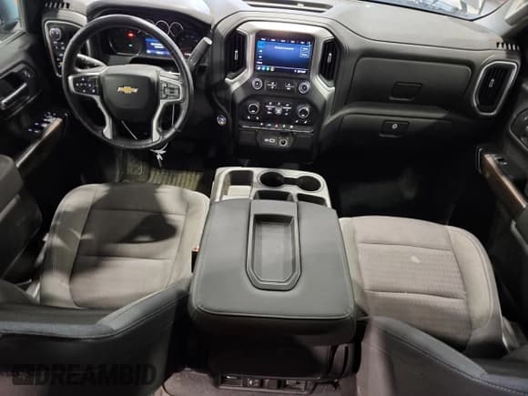 ✅ 2019 Chevrolet Silverado 1500 LT • VIN: 1GCRYDEDXKZ221803 • Lot: 93068025. Wystawiony na Copart z przebiegiem 95 064 mil. Bezpłatny archiwum sprzedaży aukcyjnych z USA i szczegółowy raport historii pojazdu na DreamBid. Zdjęcie 8.