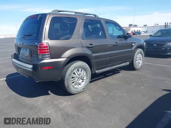 2006 Mercury Mariner Luxury с VIN 4M2YU56186KJ01007, выставлен на аукционе IAAI как лот 42374980 с пробегом 157 209 миль миль и . История ставок и продаж доступна на DreamBid. Изображение 4.