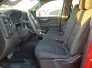 ✅ 2020 Chevrolet Silverado 1500 Custom • VIN: 3GCPYBEH8LG354981 • Lot: 92184055. Wystawiony na Copart z przebiegiem 149 203 mil. Bezpłatny archiwum sprzedaży aukcyjnych z USA i szczegółowy raport historii pojazdu na DreamBid. Zdjęcie 7.