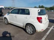 ✅ 2010 Scion xD • VIN: JTKKU4B44AJ057732 • Lot: 43185991. Wystawiony na IAAI z przebiegiem 235 663 mil. Bezpłatny archiwum sprzedaży aukcyjnych z USA i szczegółowy raport historii pojazdu na DreamBid. Zdjęcie 3.