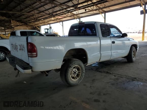 ✅ 1998 Dodge Dakota SLT • VIN: 1B7GL22X1WS652280 • Lot: 50545805. Wystawiony na Copart z przebiegiem Nie podano. Bezpłatny archiwum sprzedaży aukcyjnych z USA i szczegółowy raport historii pojazdu na DreamBid. Zdjęcie 3.