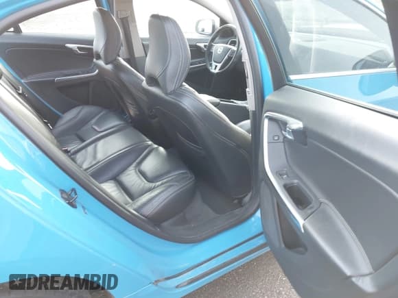 ✅ 2013 Volvo S60 T6 R-Design Platinum • VIN: YV1902FH4D1207310 • Lot: 41946681. Listed on IAAI with 156,656 mi. Free auction sales archive from the USA and detailed vehicle history report at DreamBid. Image 8.