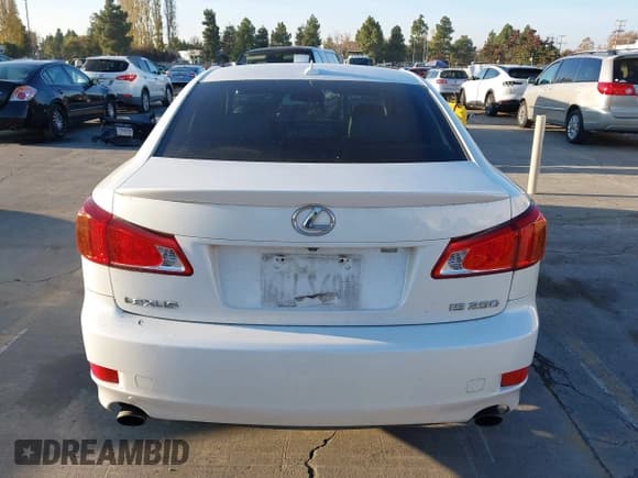 ✅ 2010 Lexus IS 250 • VIN: JTHBF5C25A2096729 • Lot: 43796450. Listed on IAAI with 144,932 mi. Free auction sales archive from the USA and detailed vehicle history report at DreamBid. Image 16.