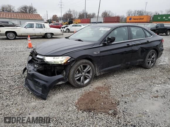 ✅ 2021 Volkswagen Jetta S • VIN: 3VWC57BU4MM015348 • Lot: 92399325. Wystawiony na Copart z przebiegiem 43 054 mil. Bezpłatny archiwum sprzedaży aukcyjnych z USA i szczegółowy raport historii pojazdu na DreamBid. Zdjęcie 1.