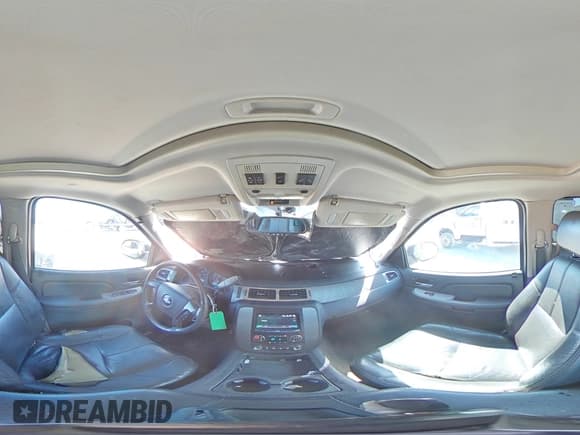 ✅ 2007 Chevrolet Suburban LT • VIN: 3GNFK16347G320334 • Lot: 69221524. Wystawiony na Copart z przebiegiem 269 547 mil. Bezpłatny archiwum sprzedaży aukcyjnych z USA i szczegółowy raport historii pojazdu na DreamBid. Zdjęcie 13.