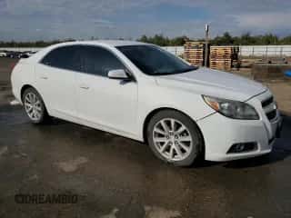 ✅ 2013 Chevrolet Malibu LT • VIN: 1G11E5SA9DF307333 • Lot: 72160564. Wystawiony na Copart z przebiegiem 245 928 mil mil. Skorzystaj z bezpłatnego archiwum sprzedaży aukcyjnych z USA i zobacz szczegółowy raport historii pojazdu na DreamBid. Zdjęcie 4.