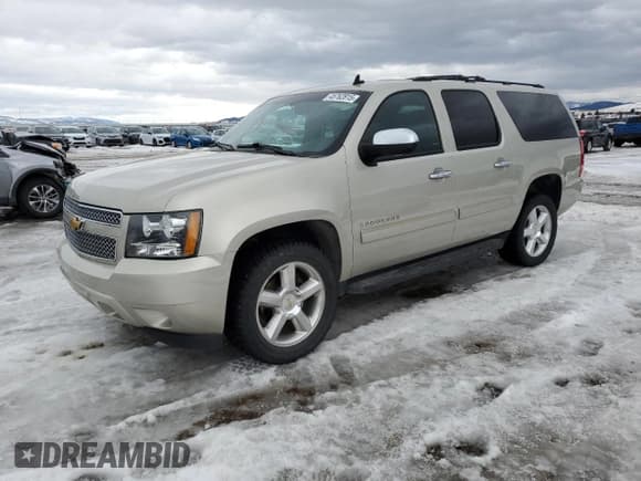 ✅ 2014 Chevrolet Suburban LS • VIN: 1GNSKHE71ER220670 • Lot: 45762815. Wystawiony na Copart z przebiegiem 166 750 mil. Bezpłatny archiwum sprzedaży aukcyjnych z USA i szczegółowy raport historii pojazdu na DreamBid. Zdjęcie 1.