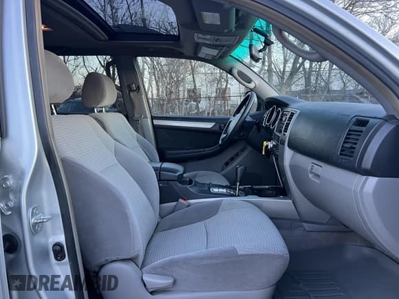 ✅ 2004 Toyota 4Runner SR5 • VIN: JTEBT14R040037663 • Lot: 41614289. Wystawiony na IAAI z przebiegiem 130 563 mil. Bezpłatny archiwum sprzedaży aukcyjnych z USA i szczegółowy raport historii pojazdu na DreamBid. Zdjęcie 5.