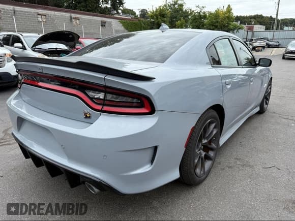 ✅ 2021 Dodge Charger Scat Pack Widebody • VIN: 2C3CDXGJXMH581053 • Lot: 43653869. Wystawiony na IAAI z przebiegiem 46 343 mil. Bezpłatny archiwum sprzedaży aukcyjnych z USA i szczegółowy raport historii pojazdu na DreamBid. Zdjęcie 4.