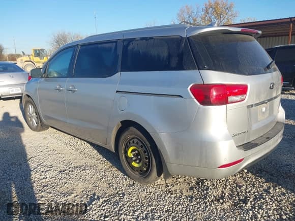 ✅ 2016 Kia Sedona LX • VIN: KNDMB5C15G6198935 • Lot: 43597327. Listed on IAAI with 103,364 mi. Free auction sales archive from the USA and detailed vehicle history report at DreamBid. Image 3.
